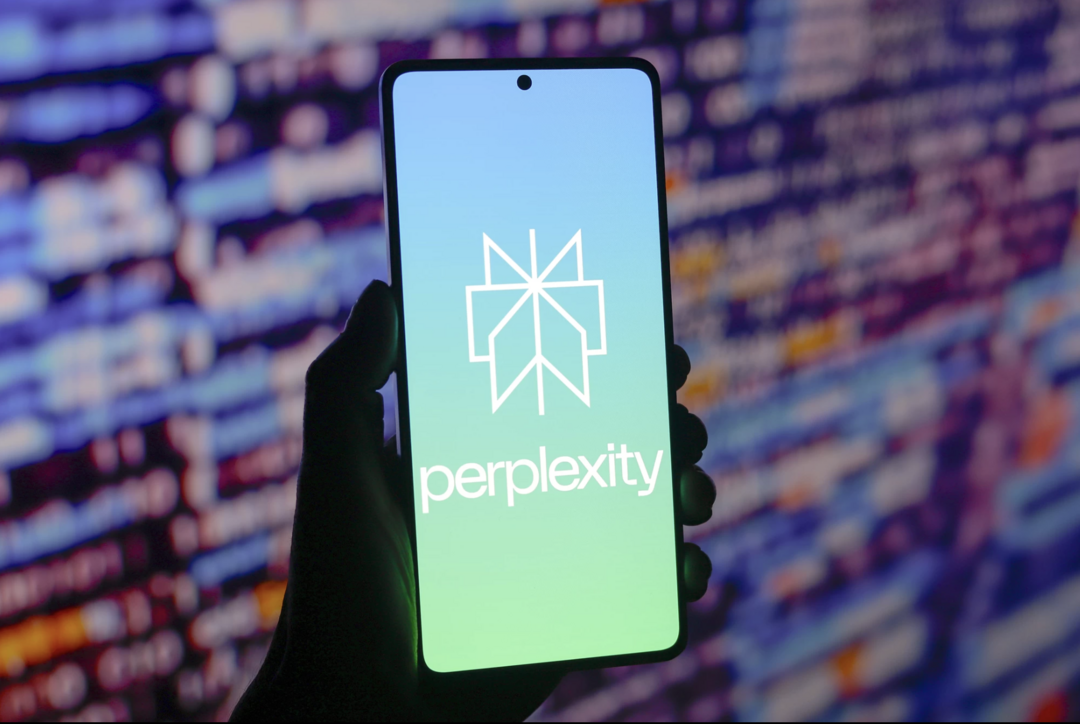 그림2. Perplexity 앱 (출처: Perplexity)