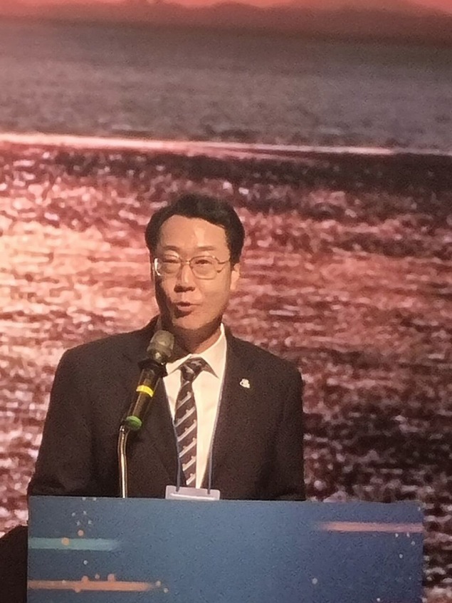 정명근 화성특례시장이 18일 서울 강남구 코엑스에서 열린 ‘MARS 2025’ 개막식에서 인사말을 하고 있다. 사진=박대성 칼럼니스트